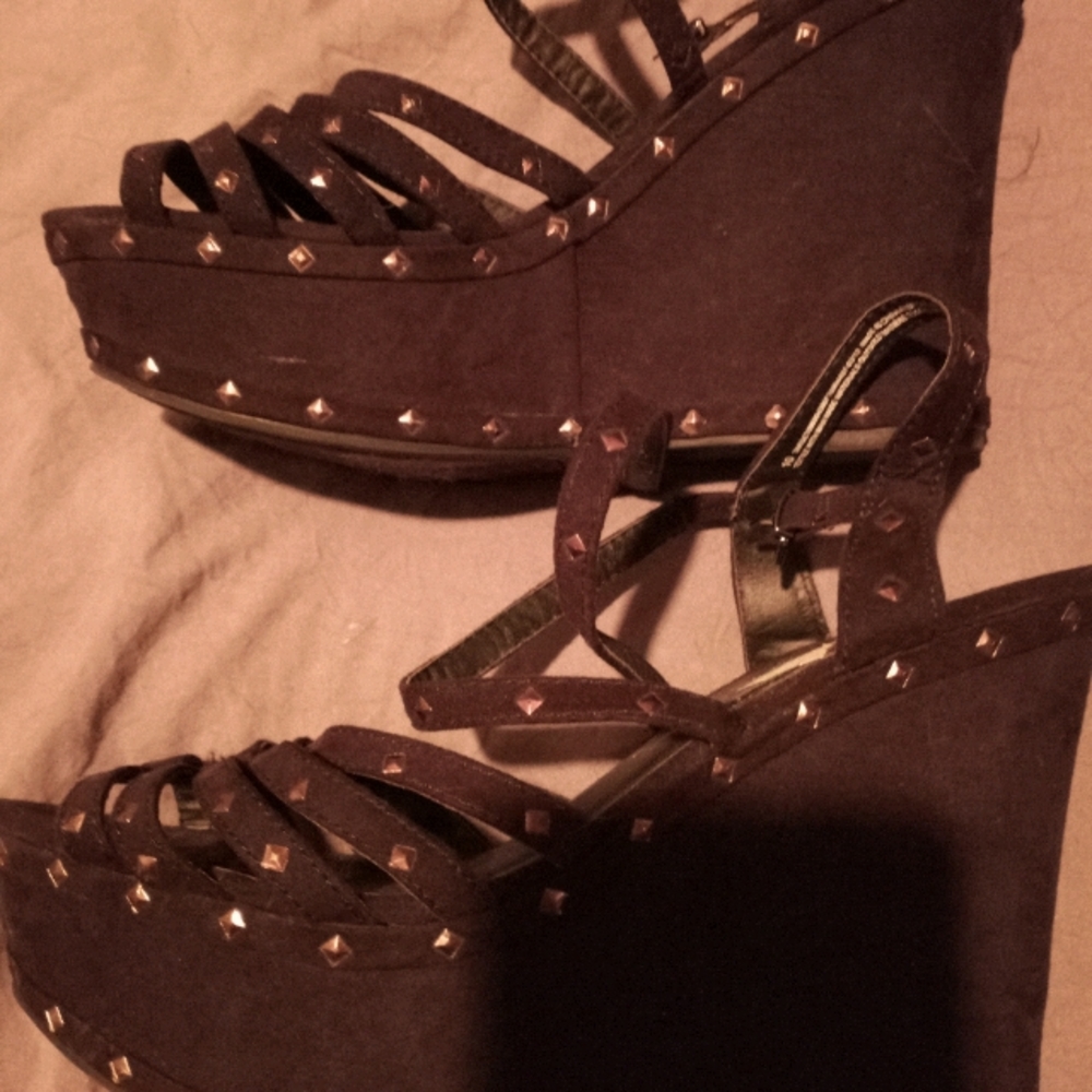Mossimo black wedge